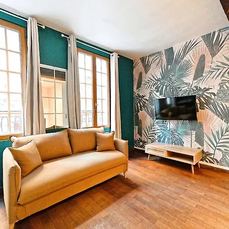 Cozy In The Beautiful Marais Parigi